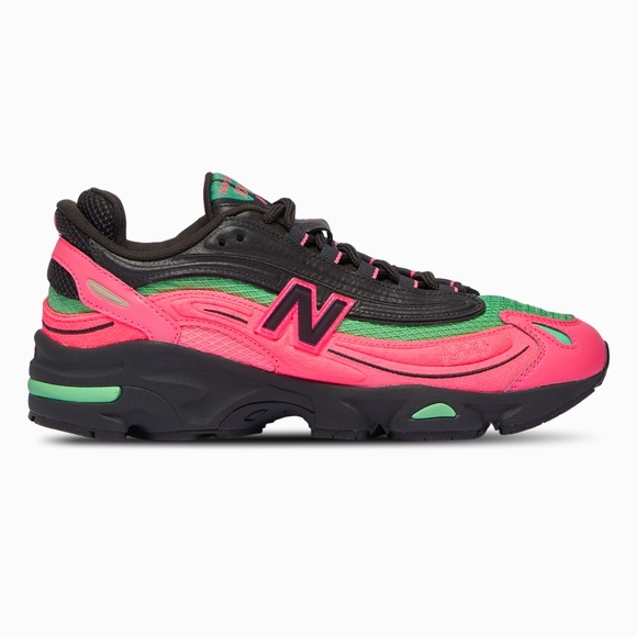 New Balance Shoes - 🖤💕💚 NEW BALANCE 1000 BLACK PINK 🖤💕💚